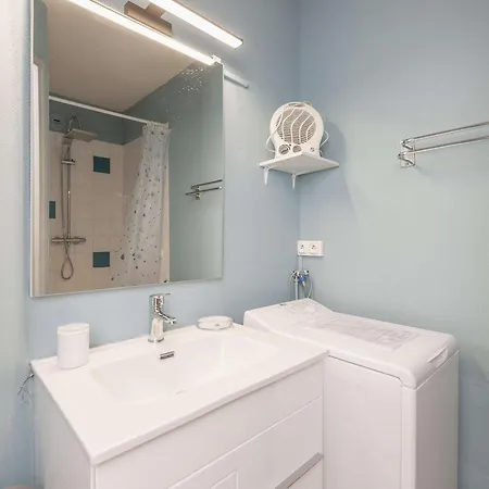 Apartamento Agreable T2 Lumineux Avec Balcon Et Wi-fi Gratuit Pres Des Thermes - Fr-1-841-62 *
