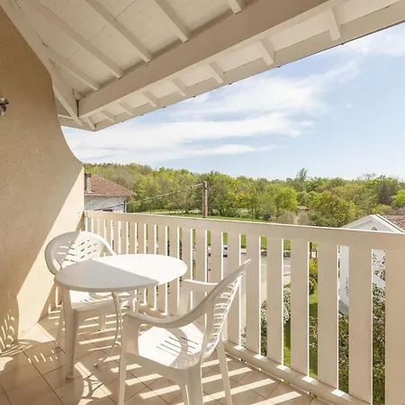 Agreable T2 Lumineux Avec Balcon Et Wi-fi Gratuit Pres Des Thermes - Fr-1-841-62