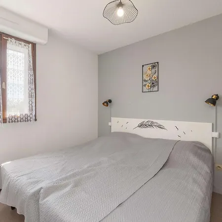 Agreable T2 Lumineux Avec Balcon Et Wi-fi Gratuit Pres Des Thermes - Fr-1-841-62 Apartamento