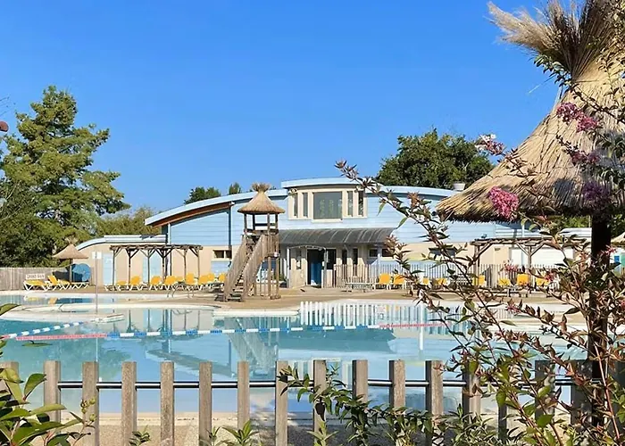 T2 Lumineux Avec Balcon, Wifi, Parking, Animaux Ok - Fr-1-841-62 * Barbotan-les-Thermes